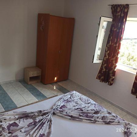 Apartments Solta Nečujam Екстериор снимка